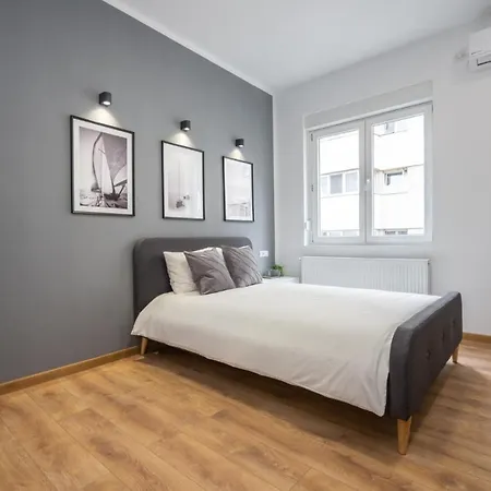 Relax In Piata Universitatii *