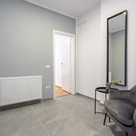 Relax In Piata Universitatii Apartment *