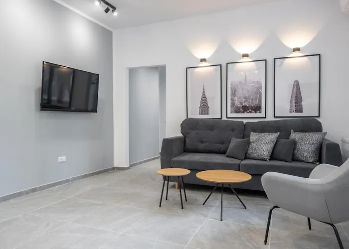 Relax In Piata Universitatii * Бухарест