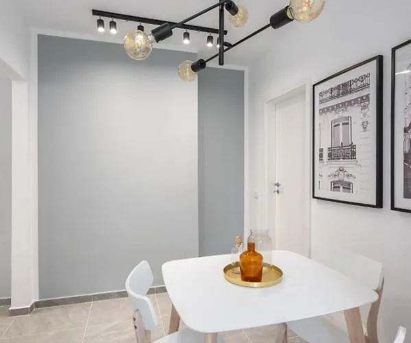 Relax In Piata Universitatii Lägenhet *