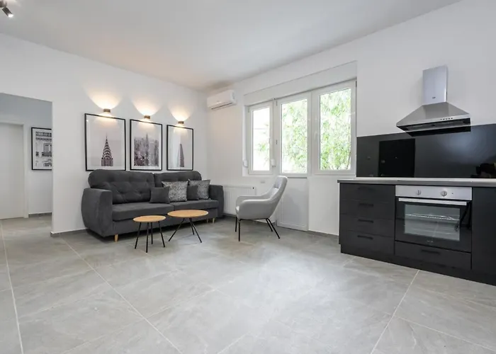 Relax In Piata Universitatii * Bukarest