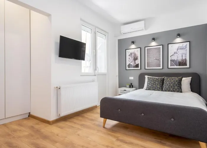 Relax In Piata Universitatii Daire *